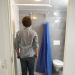 04 Salle de bain en arrivant L